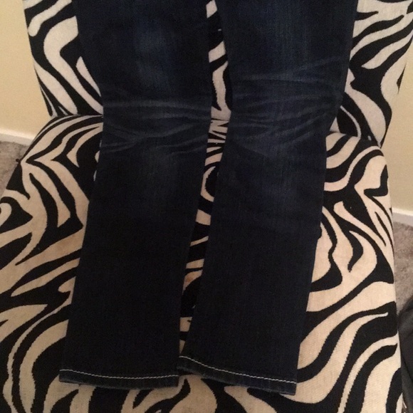 MISS ME ! Super cute, super fitting and has bling! - Picture 2 of 6